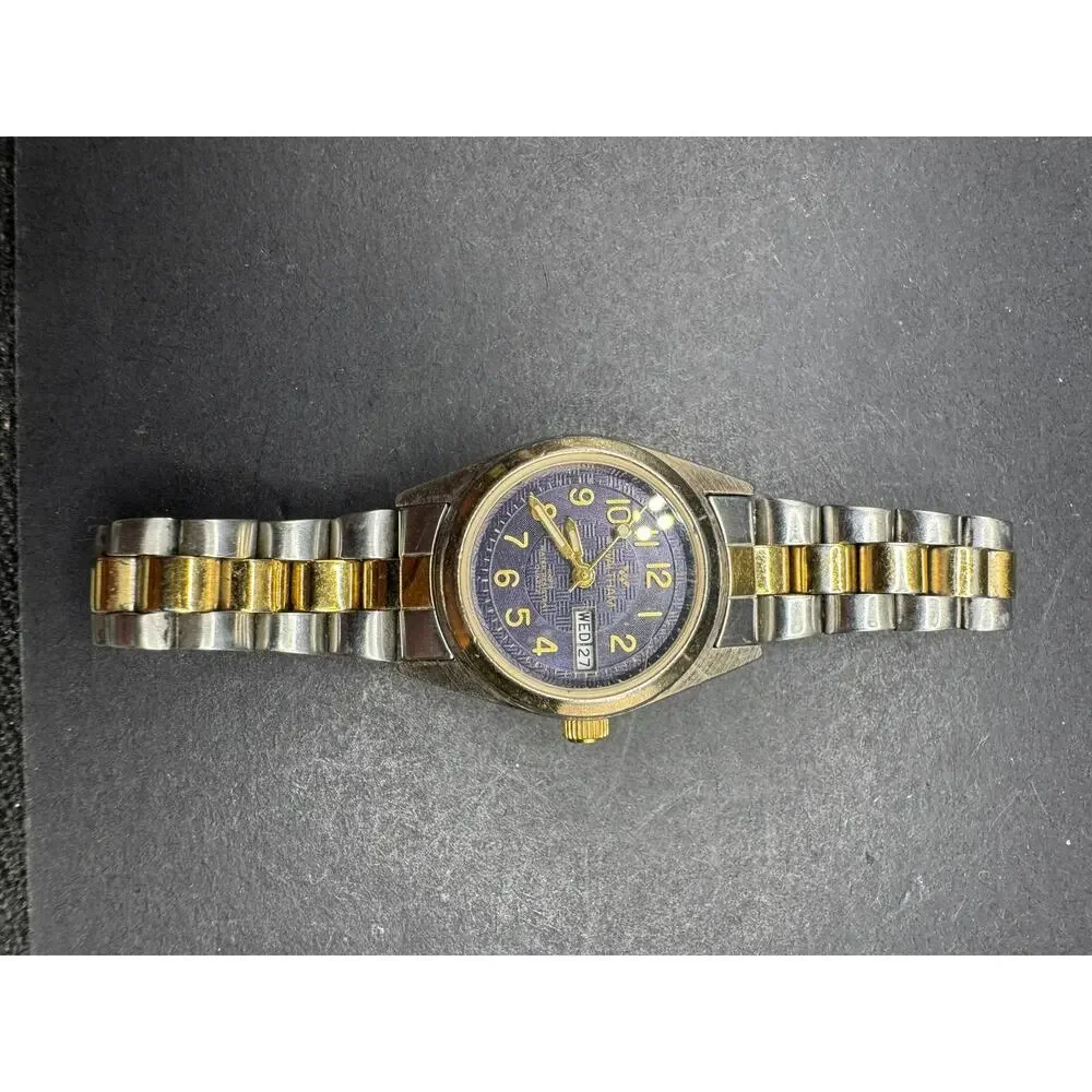 Waltham WK041 Two Tone Quartz Wristwatch Gold Silver Metal Band Day Date Dial